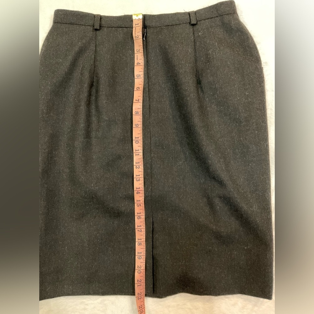 Vintage Jones New York Charcoal Pencil Skirt - Picture 8 of 10